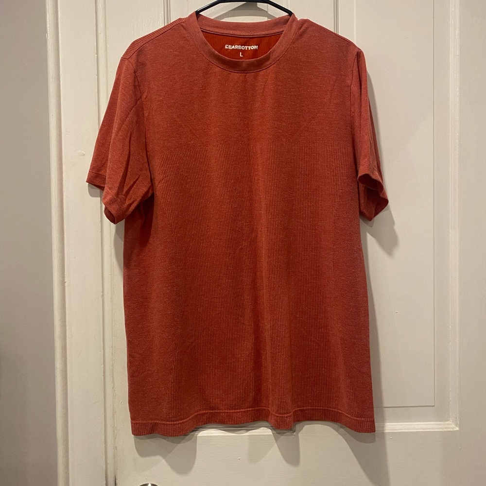 Mens Lightweight Moisture-Wick Workout Tee